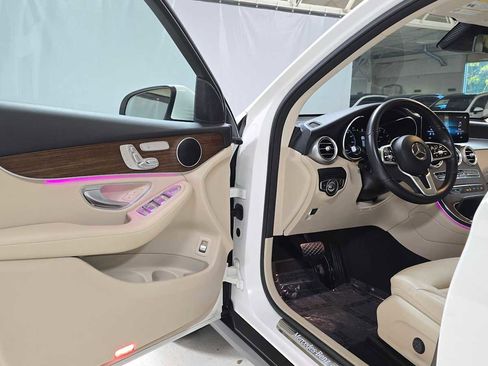 Certified 2022 Mercedes-Benz GLC 300 4MATIC image 19