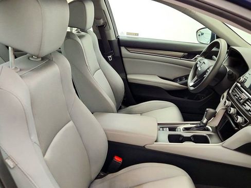 Used 2018 Honda Accord LX image 23