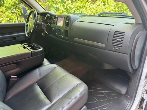 Used 2013 Chevrolet Silverado 3500 LT w/ Custom Sport Truck Package AWD/4WD image 29