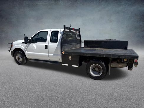 Used 2012 Ford F350 XL image 3