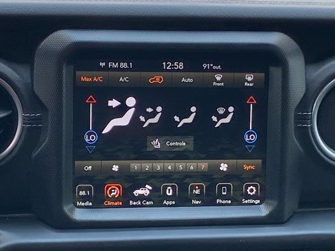 Used 2023 Jeep Wrangler Unlimited Sahara w/ Cold Weather Group AWD/4WD image 11
