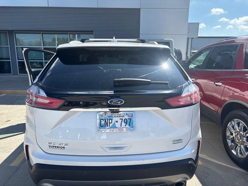 Used 2019 Ford Edge SEL w/ Equipment Group 201A FWD image 3