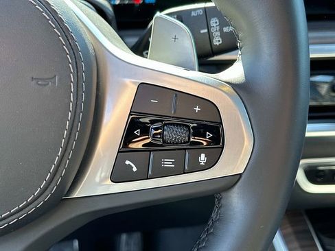 Used 2024 BMW X7 xDrive40i w/ M Sport Package image 7