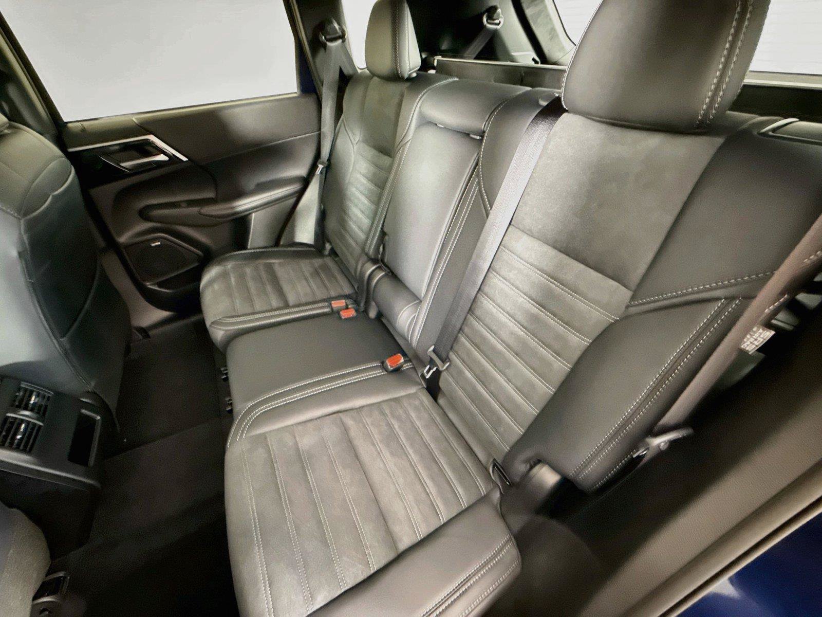 New 2026 Mitsubishi Outlander SE FWD image 25