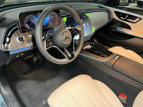 New 2026 Mercedes-Benz E 350 4MATIC Sedan image 24