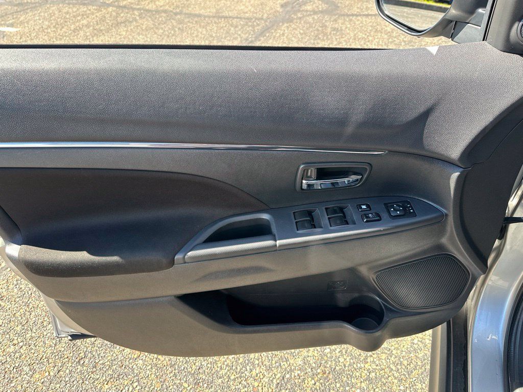 Used 2022 Mitsubishi Outlander Sport FWD image 33