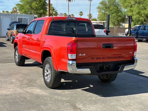 Used 2016 Toyota Tacoma SR5 w/ SR5 Appearance Package (SN) AWD/4WD image 4