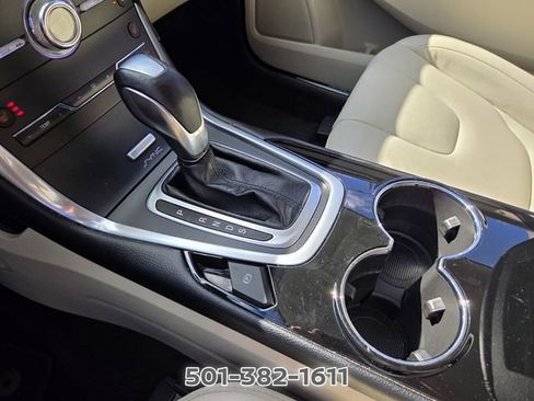 Used 2017 Ford Edge Titanium w/ Technology Package FWD image 26