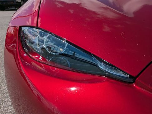 Used 2019 MAZDA MX-5 Miata RF Grand Touring image 10