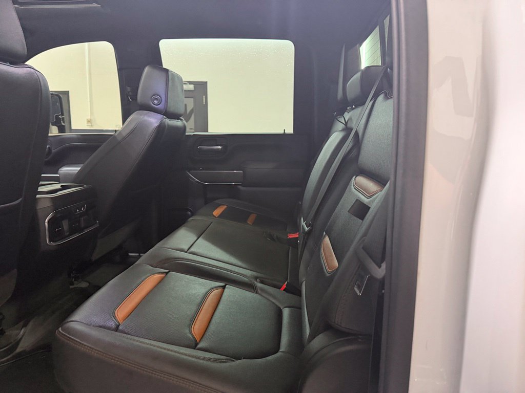 Used 2023 GMC Sierra 2500 AT4 w/ AT4 Preferred Package AWD/4WD image 15