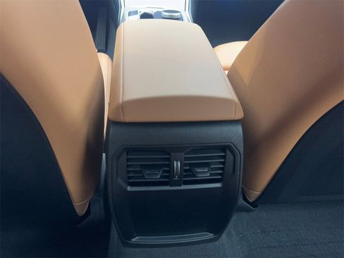 Used 2025 BMW 230i Coupe w/ M Sport Package image 67