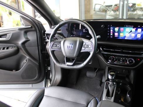 Used 2025 Buick Envista Sport Touring w/ Convenience I Package FWD image 13