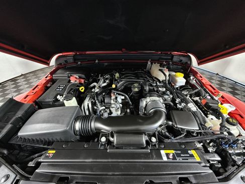 Used 2022 Jeep Wrangler Unlimited Sahara w/ LED Lighting Group image 27