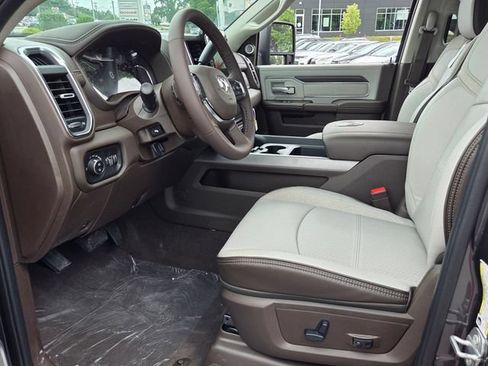 New 2026 RAM 3500 Laramie AWD/4WD image 13