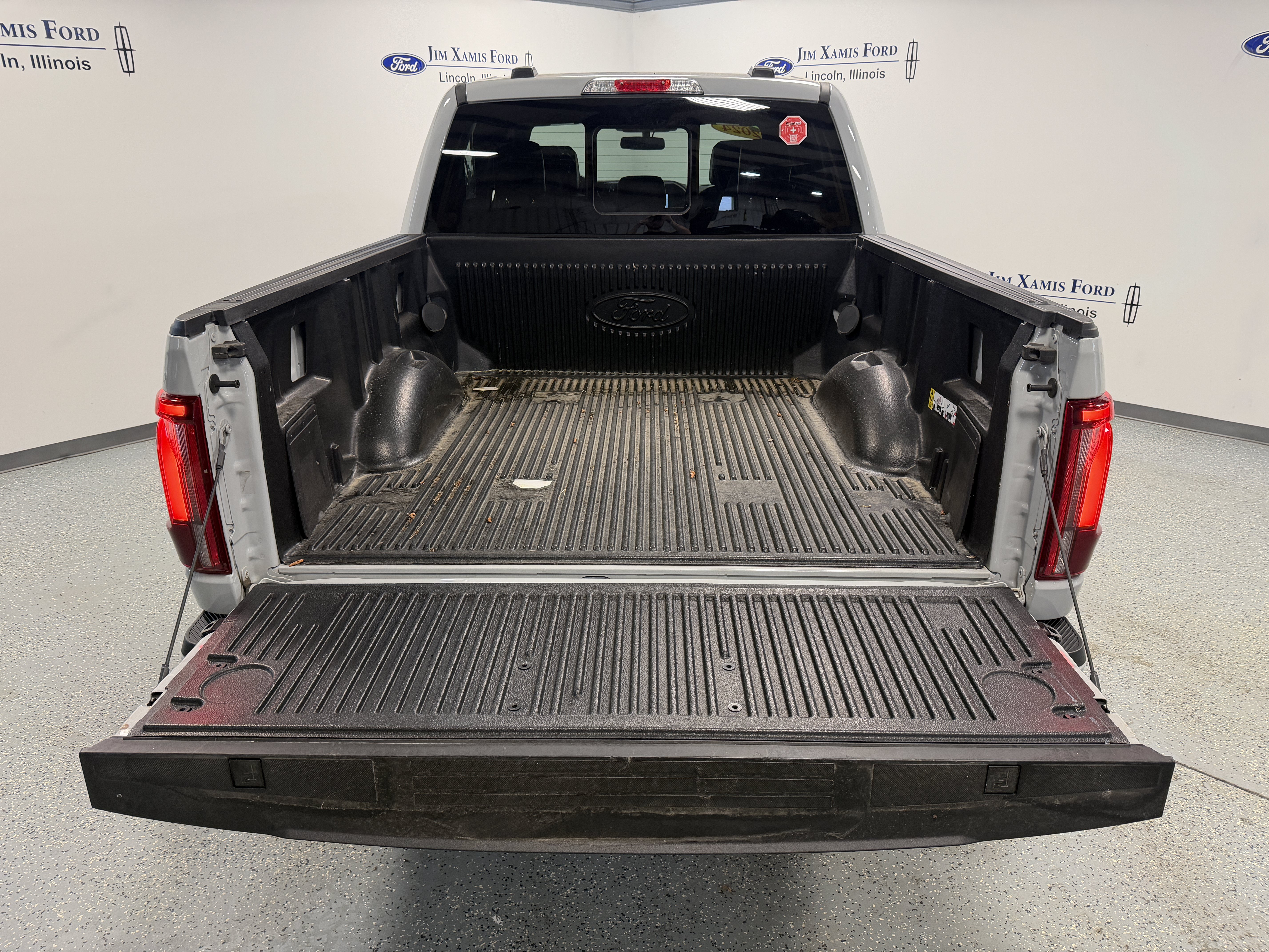 Used 2024 Ford F150 Lariat w/ Equipment Group 502A High AWD/4WD image 28