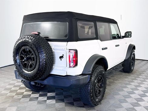 Used 2023 Ford Bronco Wildtrak image 8