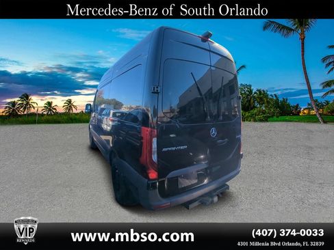 Used 2025 Mercedes-Benz Sprinter 2500 image 17