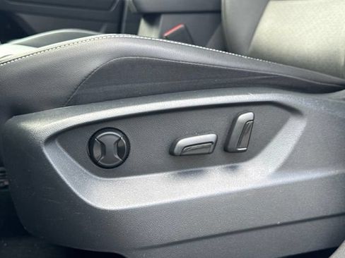 Used 2021 Volkswagen Tiguan SEL AWD/4WD image 36