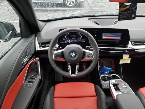 New 2025 BMW X1 xDrive28i w/ M Sport Package image 9