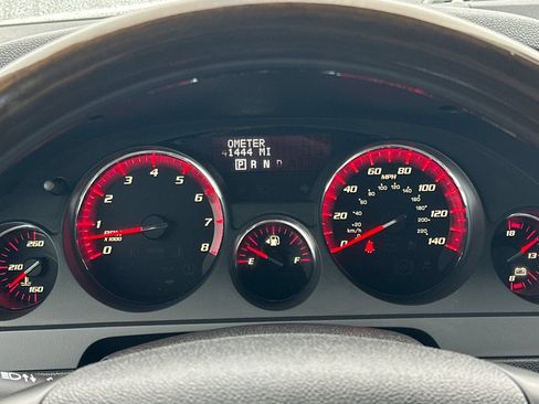 Used 2012 GMC Acadia Denali AWD/4WD image 22