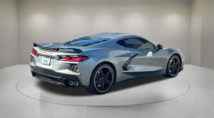 Used 2022 Chevrolet Corvette Stingray Premium Cpe w/ Z51 Performance Package RWD image 5