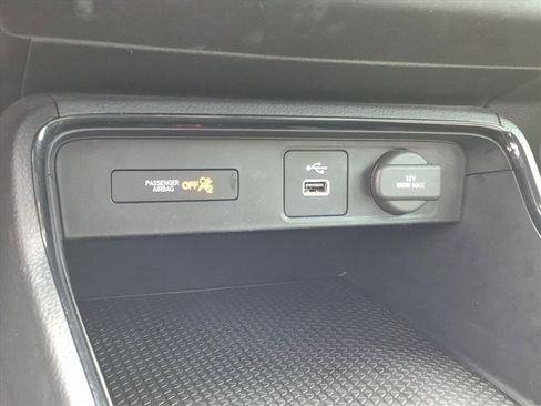 Used 2023 Honda CR-V LX image 13