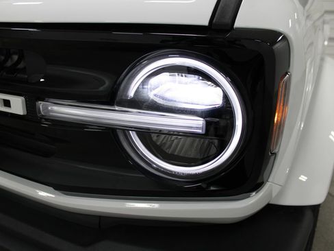 New 2025 Ford Bronco Outer Banks image 12