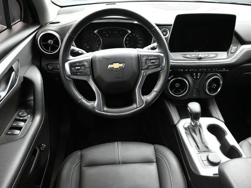Used 2024 Chevrolet Blazer LT w/ Midnight/Sport Edition FWD image 3