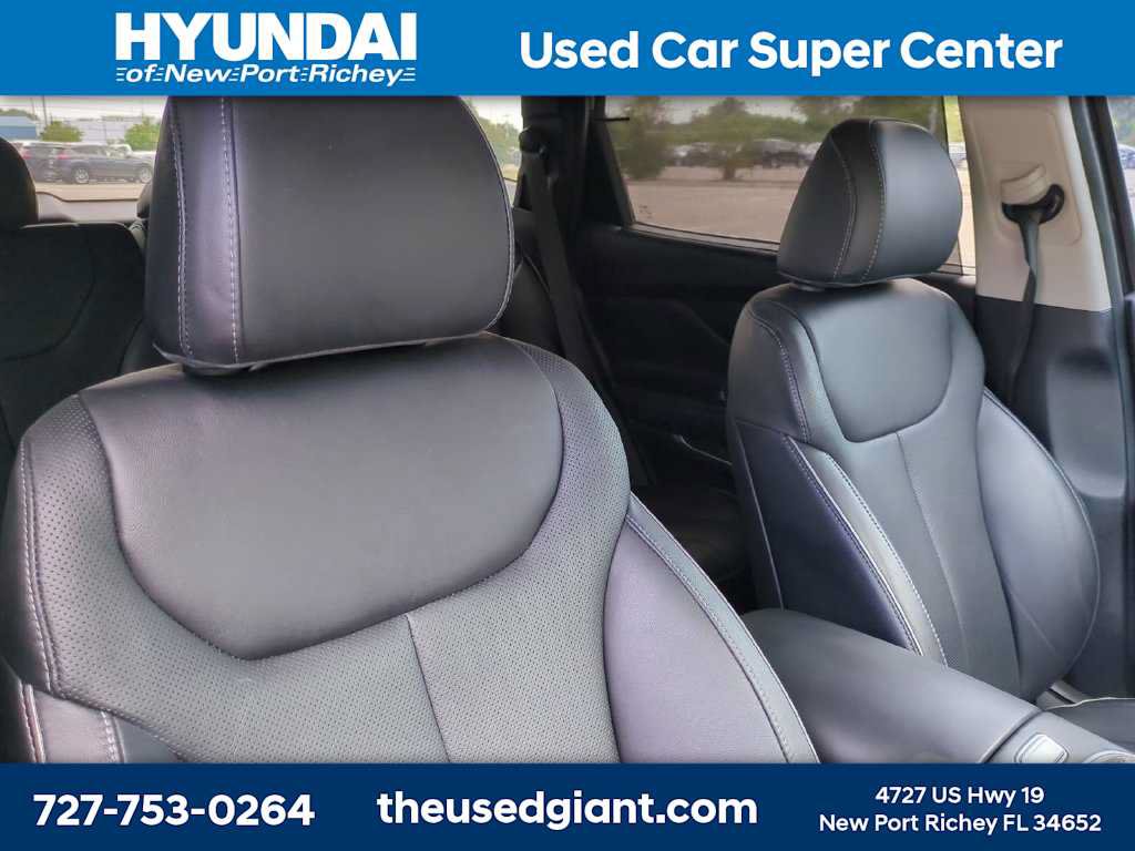 Used 2022 Hyundai Santa Fe SEL w/ Convenience + Premium Package AWD/4WD image 6