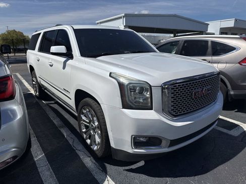 Used 2016 GMC Yukon XL Denali w/ Open Road Package image 21