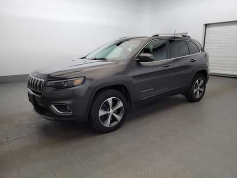 Used 2019 Jeep Cherokee Limited AWD/4WD image 2