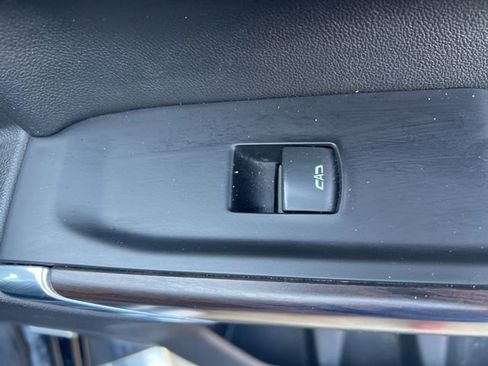 Used 2019 GMC Sierra 1500 SLT w/ SLT Premium Plus Package image 38