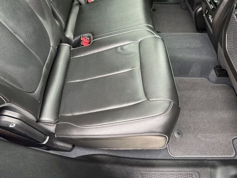 Used 2022 Jeep Grand Cherokee Limited 4xe w/ Luxury Tech Group II image 19