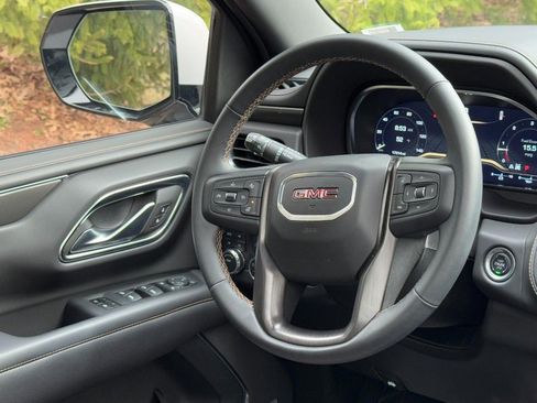 Used 2024 GMC Yukon AT4 w/ AT4 Premium Package image 13