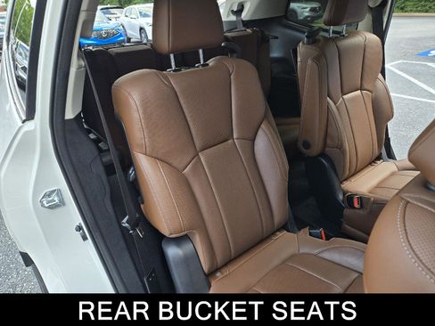 Used 2022 Subaru Ascent Touring AWD/4WD image 6