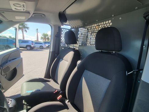 Used 2021 RAM ProMaster City Tradesman SLT image 19