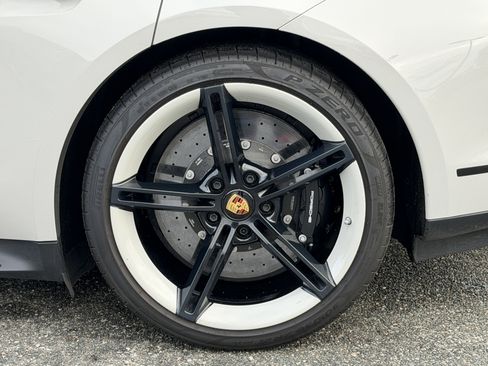 Used 2024 Porsche Taycan image 14