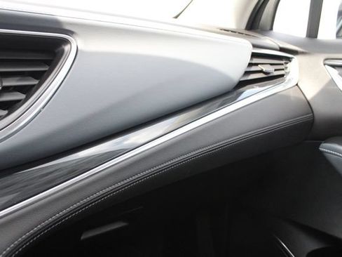 Used 2021 Buick Enclave Premium w/ Sun and Sites Package FWD image 21