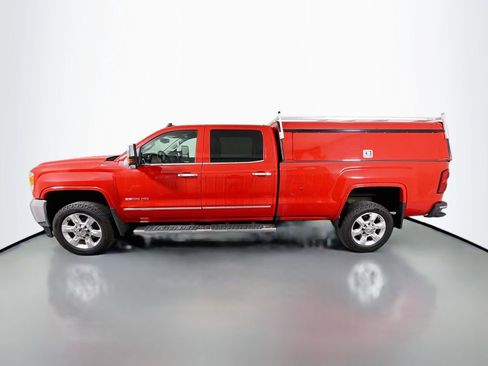 Used 2019 GMC Sierra 2500 SLT AWD/4WD image 4