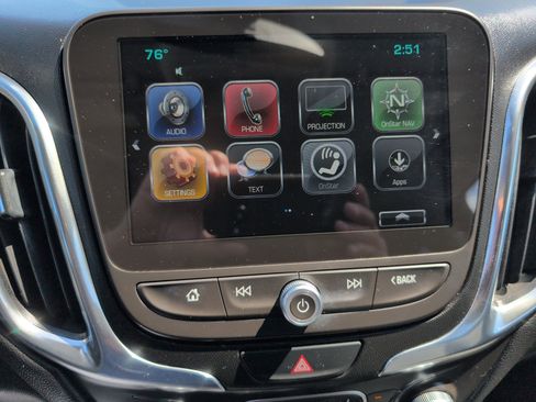 Used 2018 Chevrolet Equinox LT FWD image 23