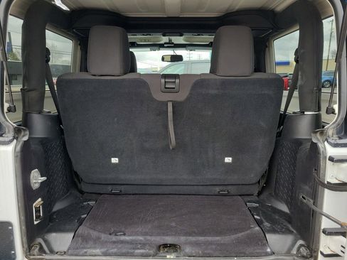 Used 2017 Jeep Wrangler Sport w/ Quick Order Package 24S AWD/4WD image 7