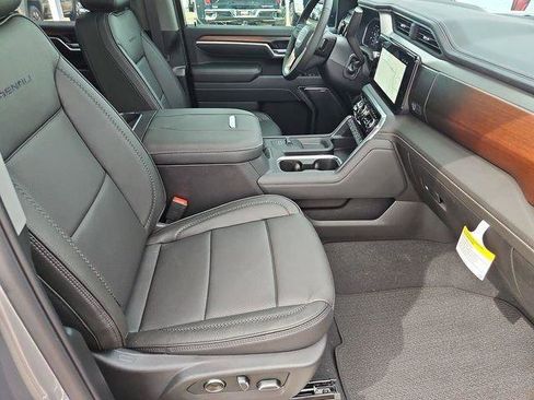 New 2026 GMC Sierra 2500 Denali w/ Denali Reserve Package image 82