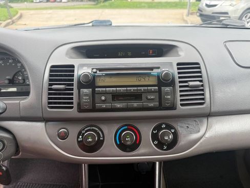 Used 2004 Toyota Camry SE FWD image 17