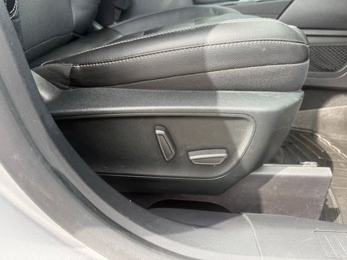 Used 2020 Ford Escape Titanium AWD/4WD image 49