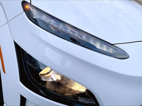 Used 2023 Hyundai Kona SEL FWD image 31