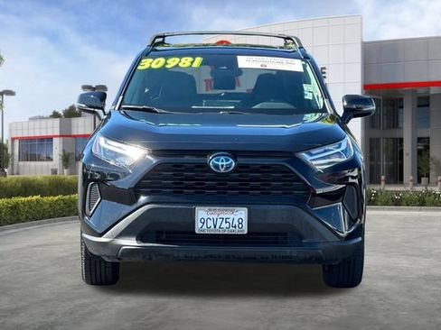 Certified 2022 Toyota RAV4 XLE w/ Convenience Package AWD/4WD image 11