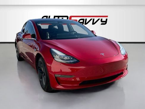 Used 2018 Tesla Model 3 Mid Range RWD image 1