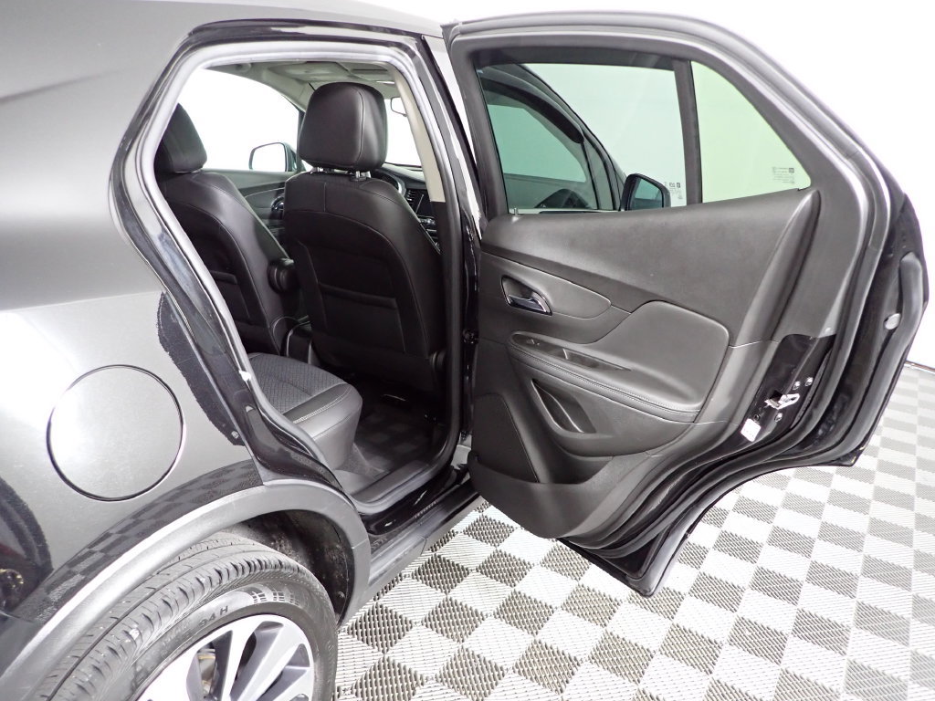 Used 2022 Buick Encore Preferred w/ Safety Package AWD/4WD image 31