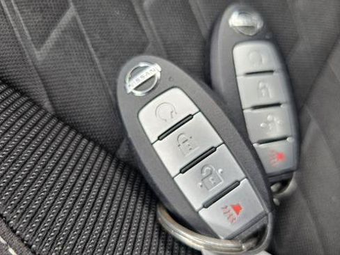 Used 2021 Nissan Kicks SV FWD image 26