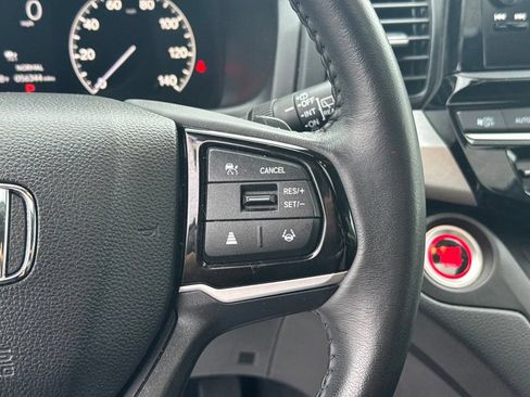 Used 2025 Honda Odyssey EX-L image 14
